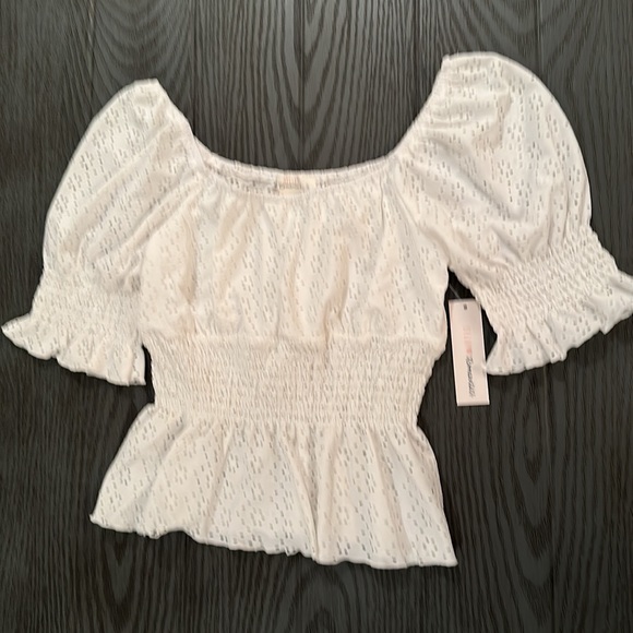 White eyelet URBAN Romantics Top- New - Picture 3 of 6